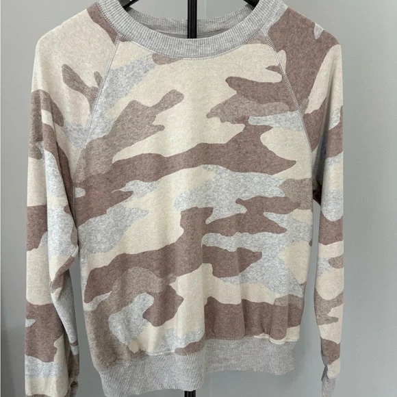 Aerie Neutral Monotone Camo Sweatshirt | Soft Utility Raglan Pullover | XS - Picture 2 of 7